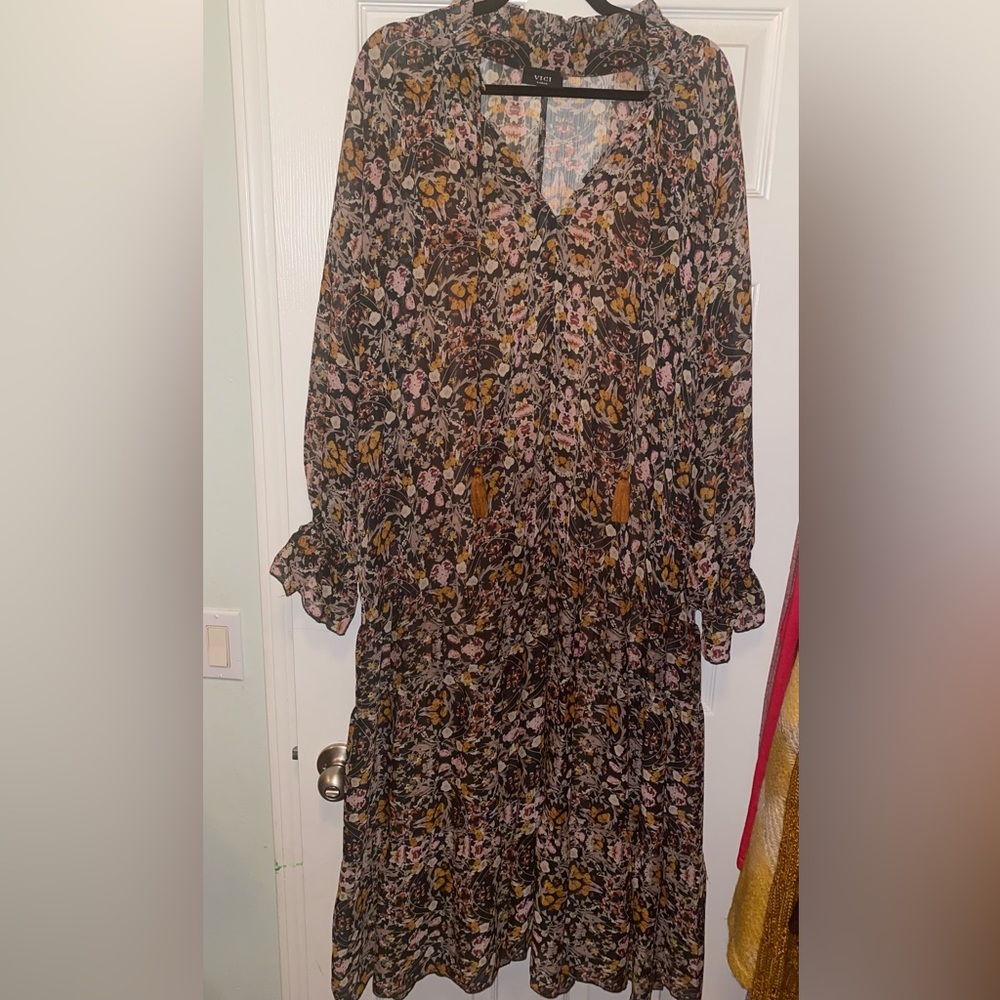 Vici size L floral dress w/ slip